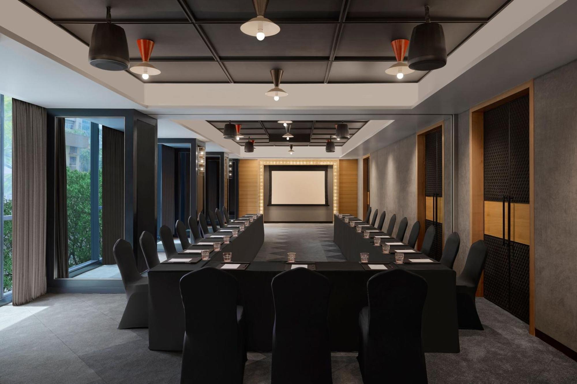 Moxy Mumbai Andheri West Экстерьер фото